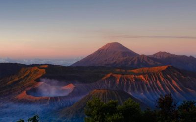 Best Outdoor Adventures in Indonesia: From Volcanoes to Rainforests